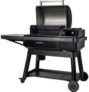 Traeger Ironwood Pellet Grill image 0